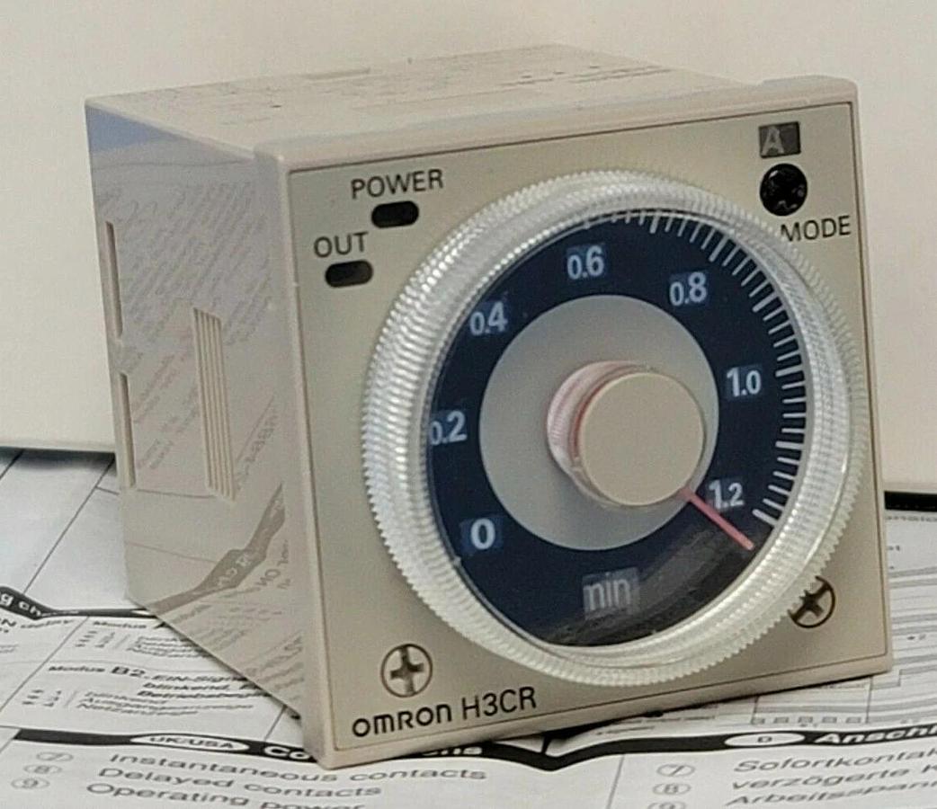 Used LOT OF 2 NIB OMRON H3CR-A8E SOLID STATE TIMERS H3CR, 0.05S-300H
