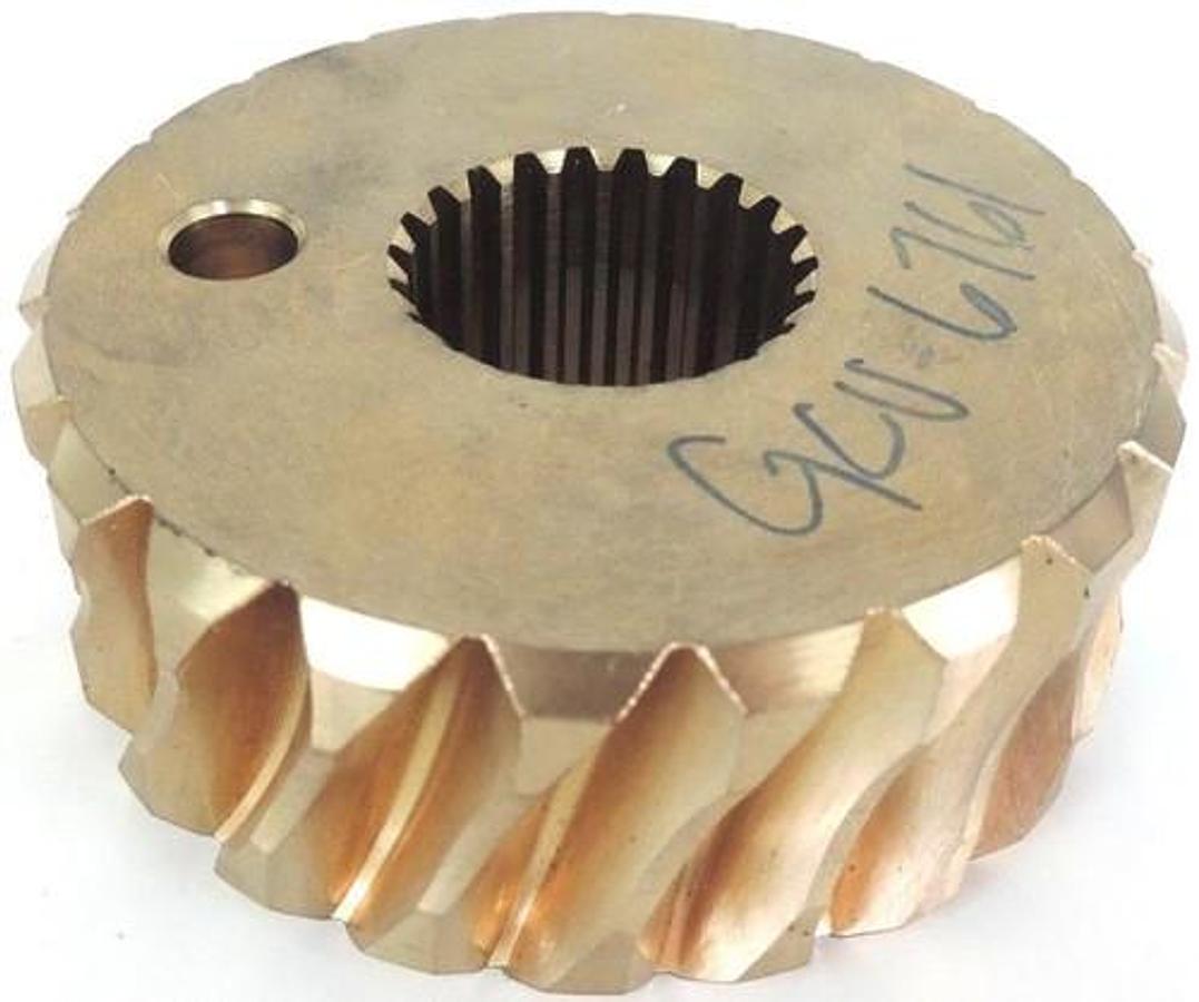 Used 5-1/4 X 1 BRASS WORM GEAR 258GB1-5-1/4, 21 TOOTH 1-1/2" I.D, 4" O.D, GCU-6761
