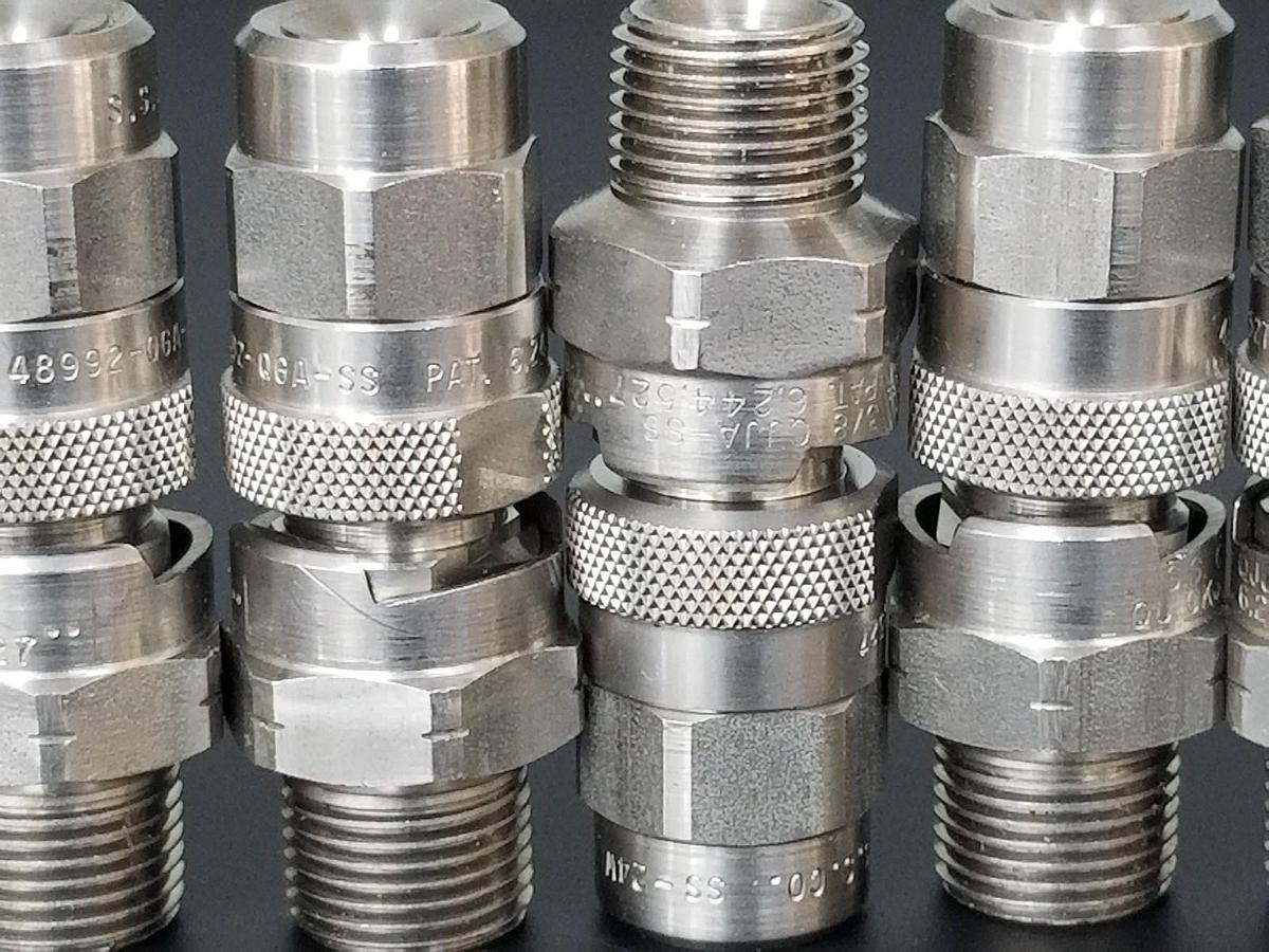 Used LOT OF 7 NEW SPRAYING SYSTEM CO. 3/8" QJJA-SS NOZZLES W/ 48992-QGA-SS, SS-24W