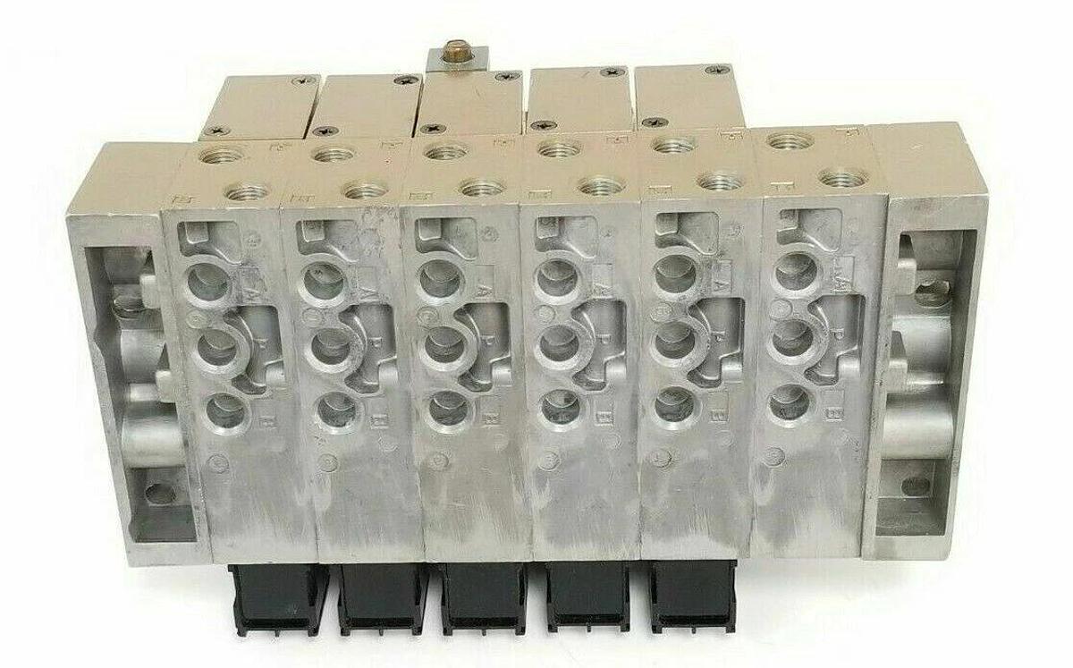 Used CKD 022001 MANIFOLD BLOCK W/ (5) 4L219 & (1) 4L229 SOLENOID VALVES, P5132M0R