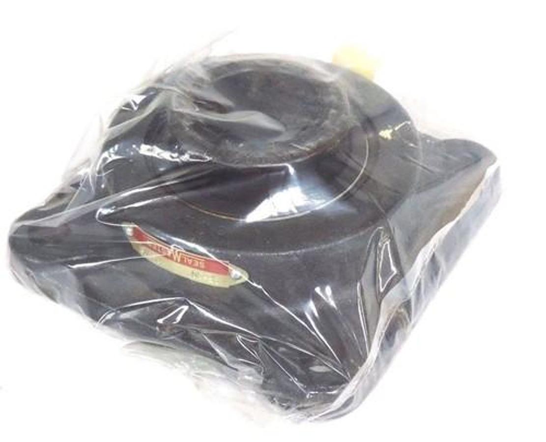 NIB SEALMASTER SF-30 FLANGE BEARING 1-7/8" BORE SF30