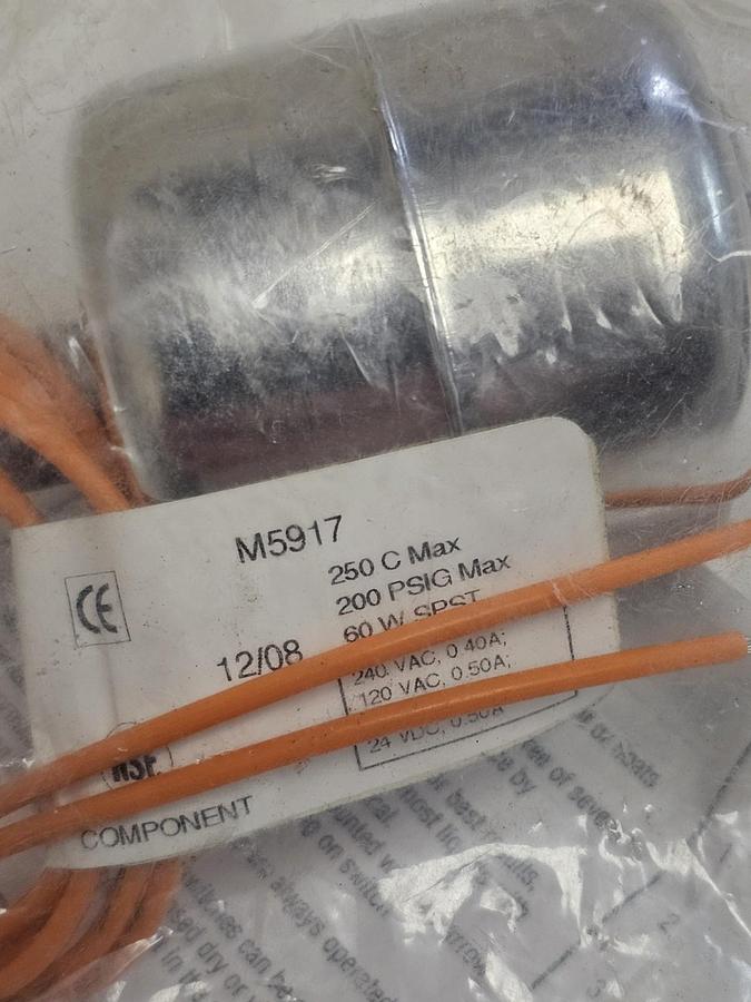 NEW MADISON M5917 VERTICAL OPEN TANK LIQUID LEVEL SWITCH 1/4 IN NPT