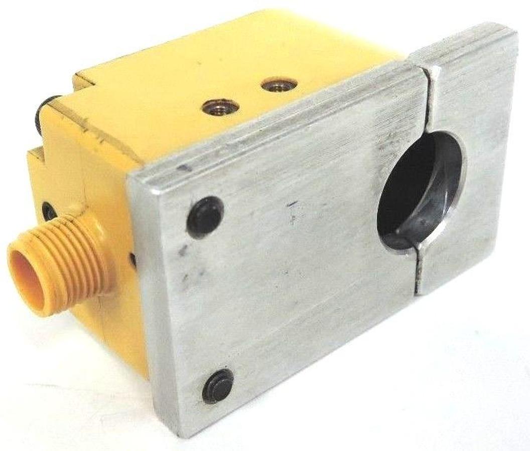 Used TURCK Bi20R-W30-DAP6X-H1141 SMALL RING SENSOR 10-30VDC 200mA