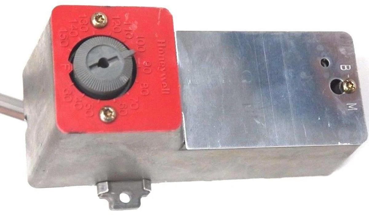 NEW HONEYWELL LP920B-1029 PNEUMATIC INTEGRAL BULB TEMPERATURE CONTROLLER 30-150F
