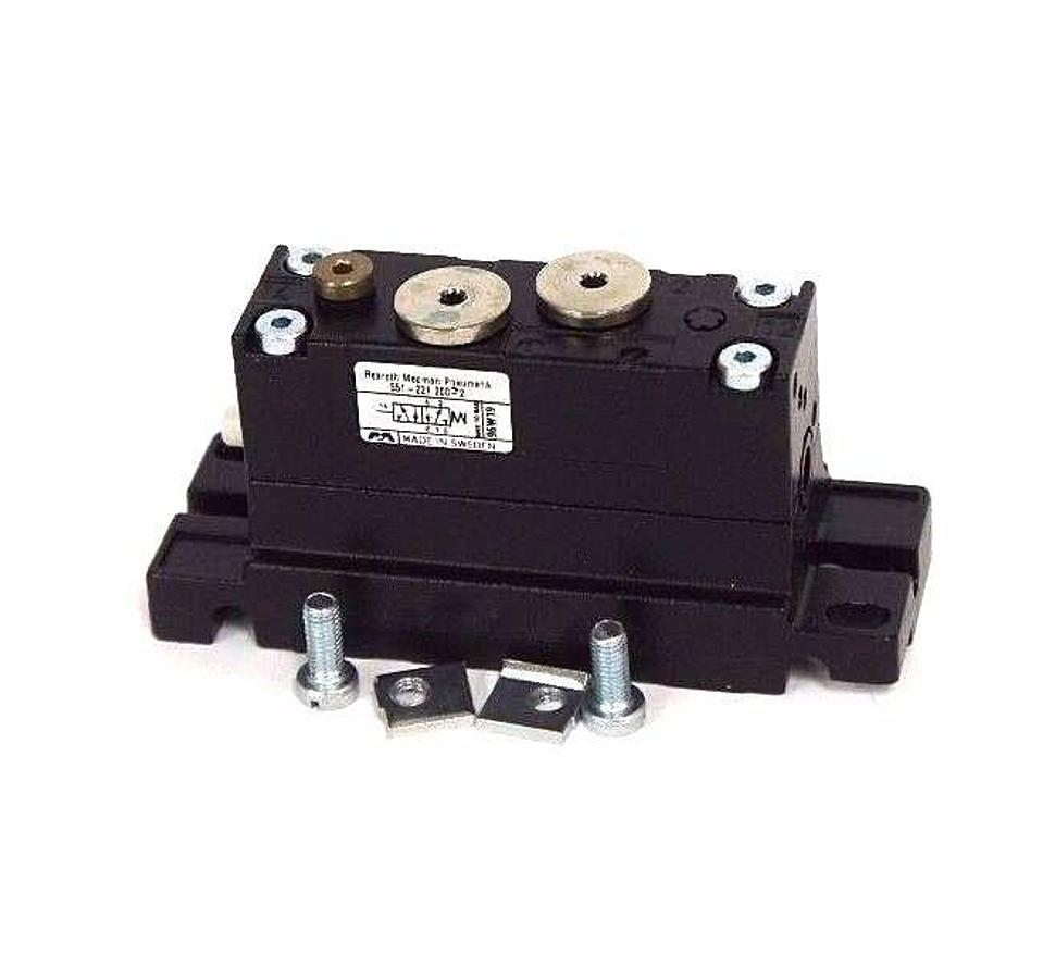 Used NEW REXROTH 551-221 000-2 96W19 VALVE 551221000