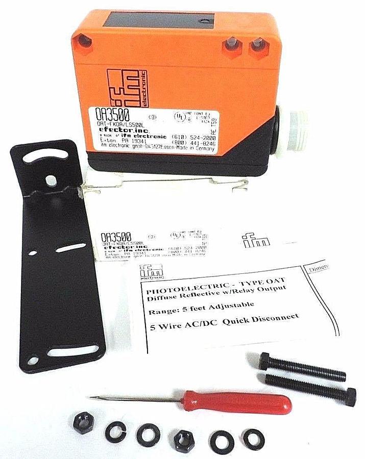 Used NIB IFM EFECTOR OA3500 PHOTOELECTRIC SENSOR OAT-FKOA/LS500L