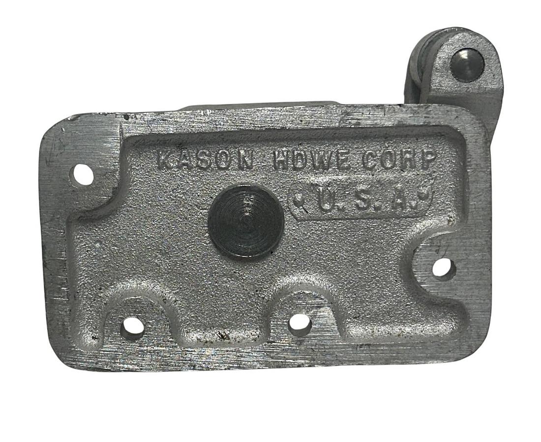 Used KASON HDWE CORP OEM ALUMINUM LATCH / HANDLE ASSEMBLY NSNP