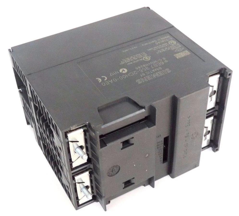 Used SIEMENS 6ES73552CH000AE0 TEMPERATURE CONTROL FM355-2C, 6ES7-355-2CH00-0AE0
