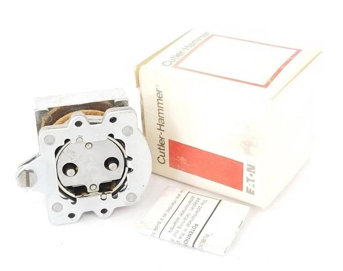 Used NIB EATON CUTLER-HAMMER E30AF COMPACT PUSHBUTTON OPERATOR