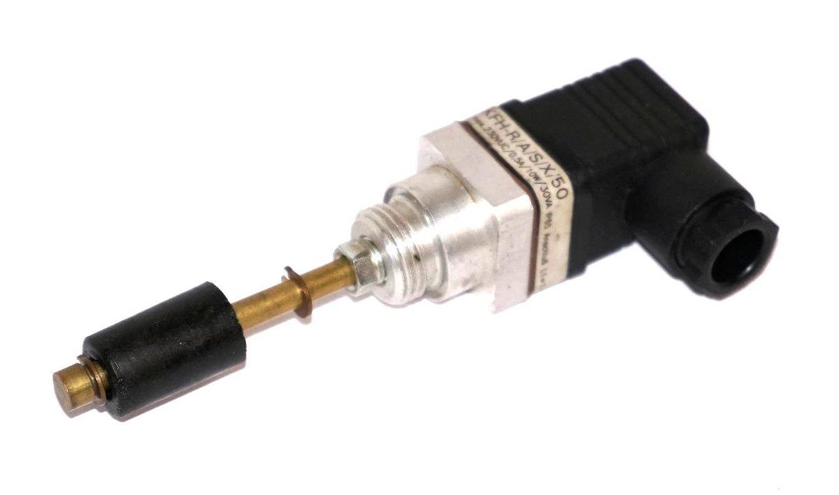 Used WOERNER KFH-R LEVEL AND TEMPERATURE SWITCH KFH-R/A/S/X/50