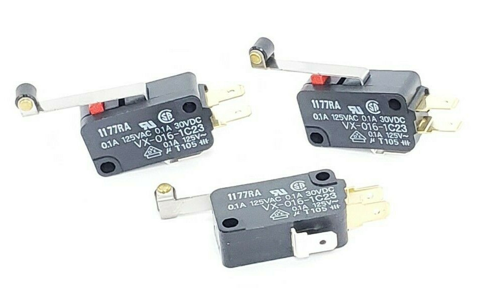 Used LOT OF 3 NEW OMRON VX-016-1C23 SNAP SWITCHES 0.1A 125VAC 30VDC 125V VX0161C23