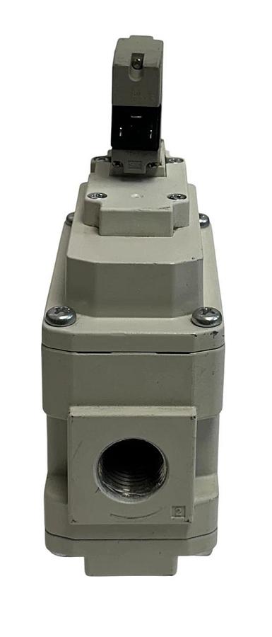 Used SMC AV4000-04-5DZB-A / AV4000045DZBA SOFT START-UP VALVE 24VDC SOLENOID USNP