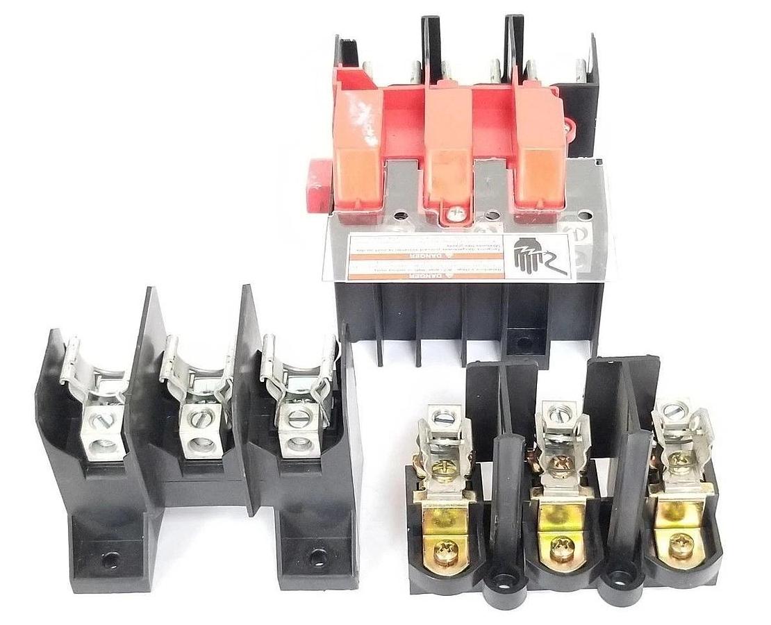 Used LOT OF 3 MISCELLANEOUS GENERIC FUSE BLOCK HOLDERS