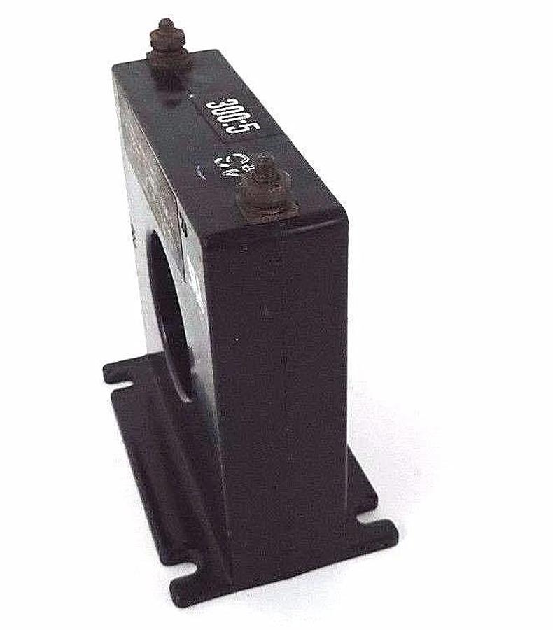 Used WESTINGHOUSE 6262A46H14 CURRENT TRANSFORMER RATIO: 300:5, 50-400HZ, 600V