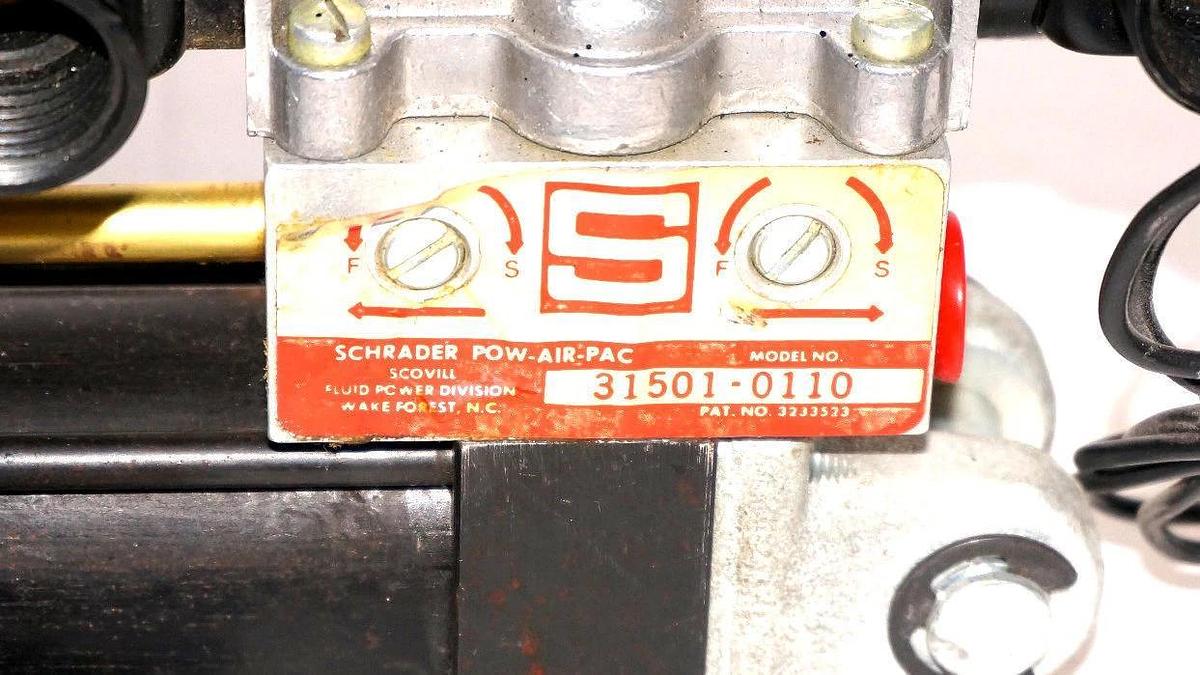 Used SCHRADER FLUID POWER A2-MP2-BR-PAP CYLINDER W/ 31501-0110 SOLENOID VALVE