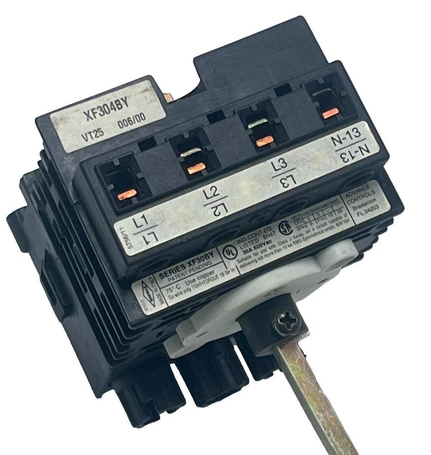 Used ADVANCE CONTROLS XF304BY 30A 4-Pole Non-Fused Disconnect Switch NEMA 4X Yellow