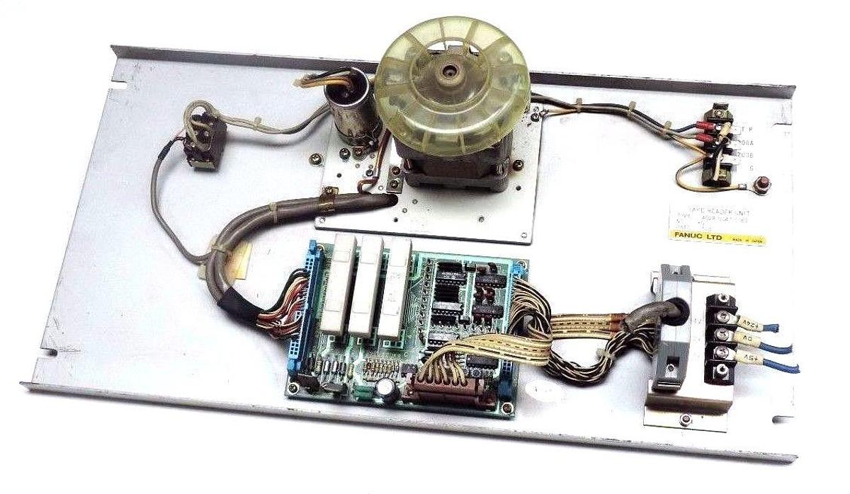 Used FANUC A02B-0047-C062 TAPE READER A20B-0007-0750/06B BOARD, A90L-0001-0114 MOTOR