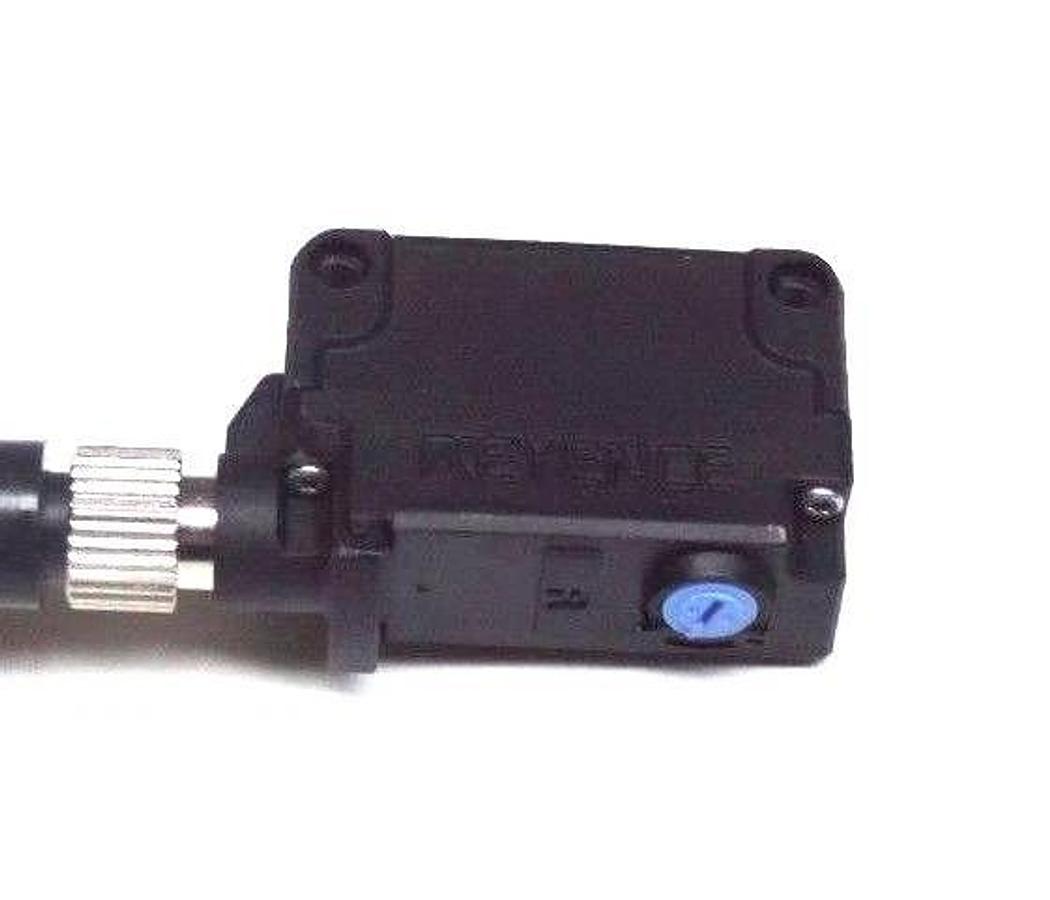 Used KEYENCE PZ-G51CPR PHOTOELECTRIC RECEIVER PZG51CPR