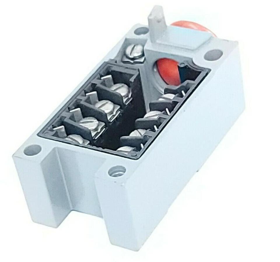 Used EATON E50RB LIMIT SWITCH RECEPTACLE SERIES A1