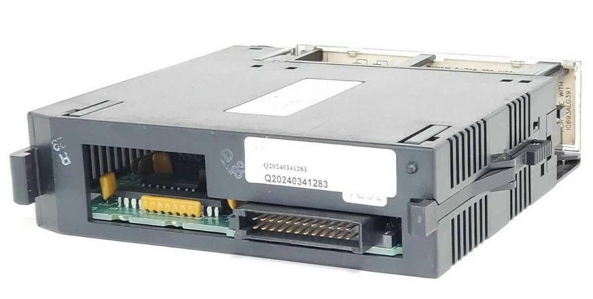 Used GE FANUC IC693MDL741C OUTPUT MODULE 12/24 VDC, 0.5A, 16 PT NEG