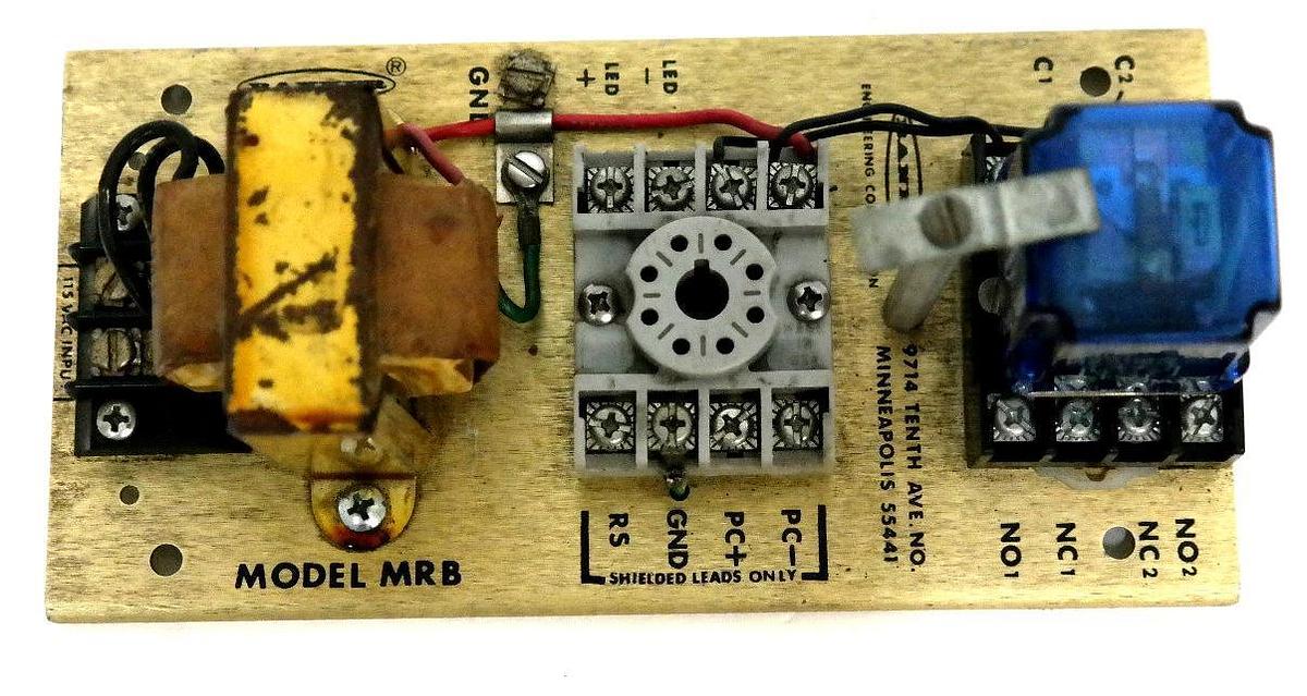 Used BANNER MRB PHOTOELECTRIC CHASSIS BASE W/ (1) RELAY BR-2