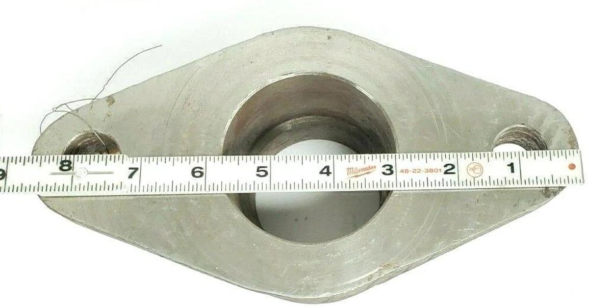 Used GENERIC WCB 403366 BEARING FLANGE / GLAND 414424, 2-1/2" BORE