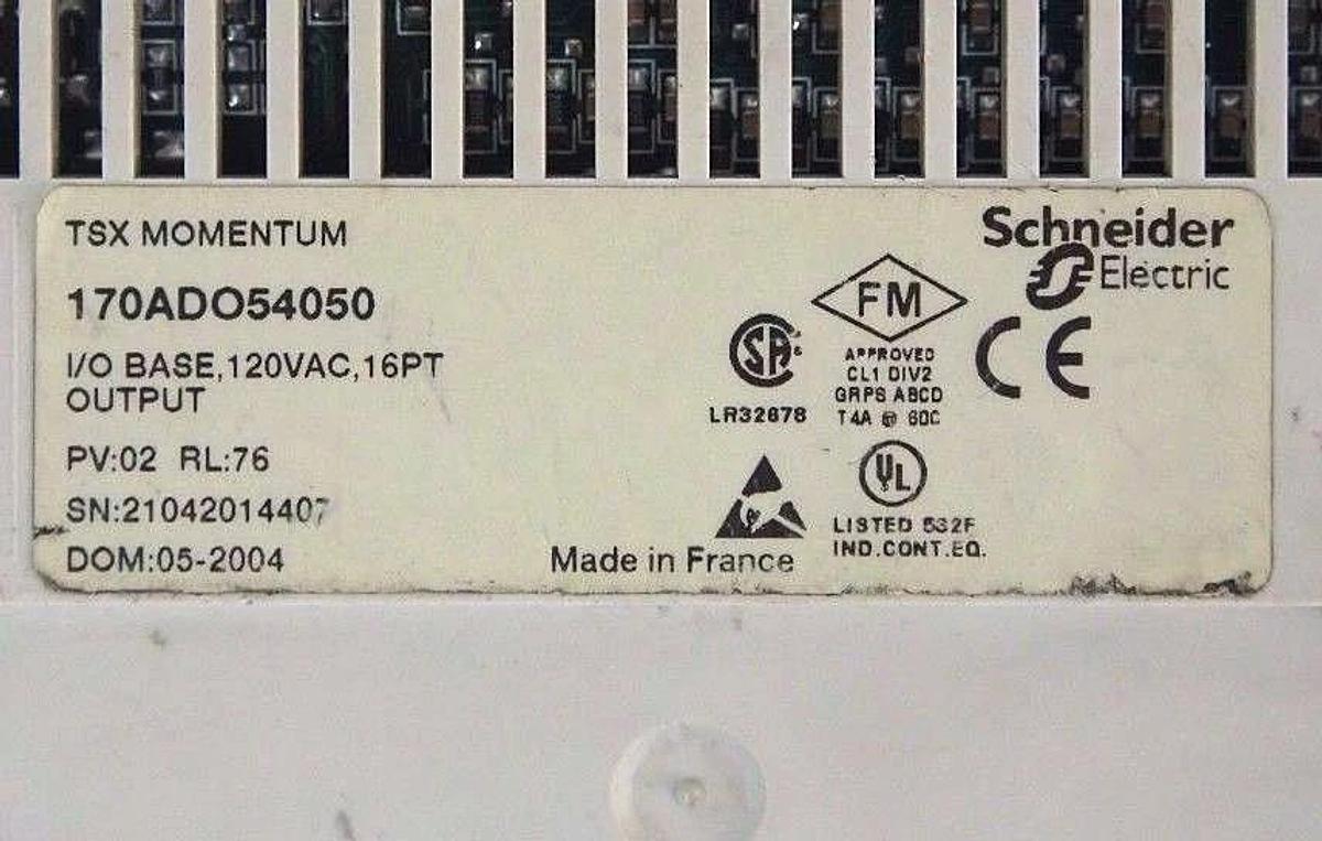 Used SCHNEIDER ELECTRIC 170ADO54050 I/O BASE UNIT 120VAC 16PT, PV 02, RL 76 W/O COVER