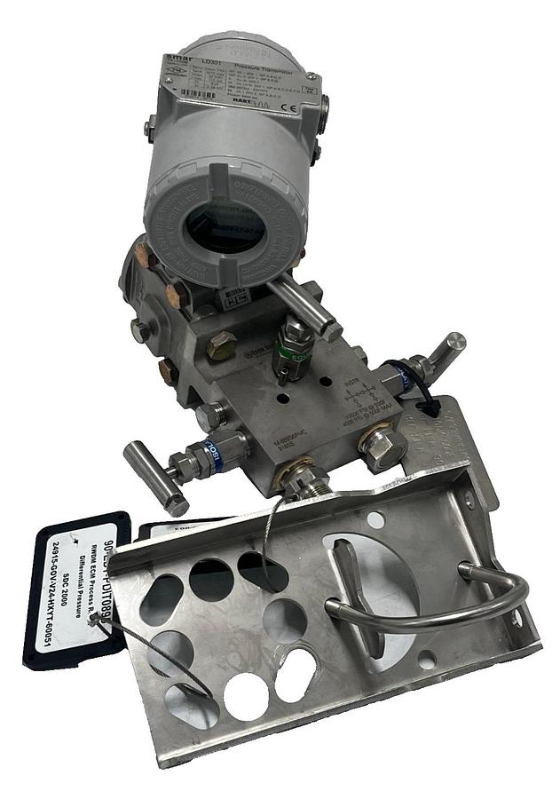 Used SMAR LD301 PRESSURE TRANSMITTER ASSEMBLY W/ SENSOR: D1 & MANIFOLD: M-650S6P-VC