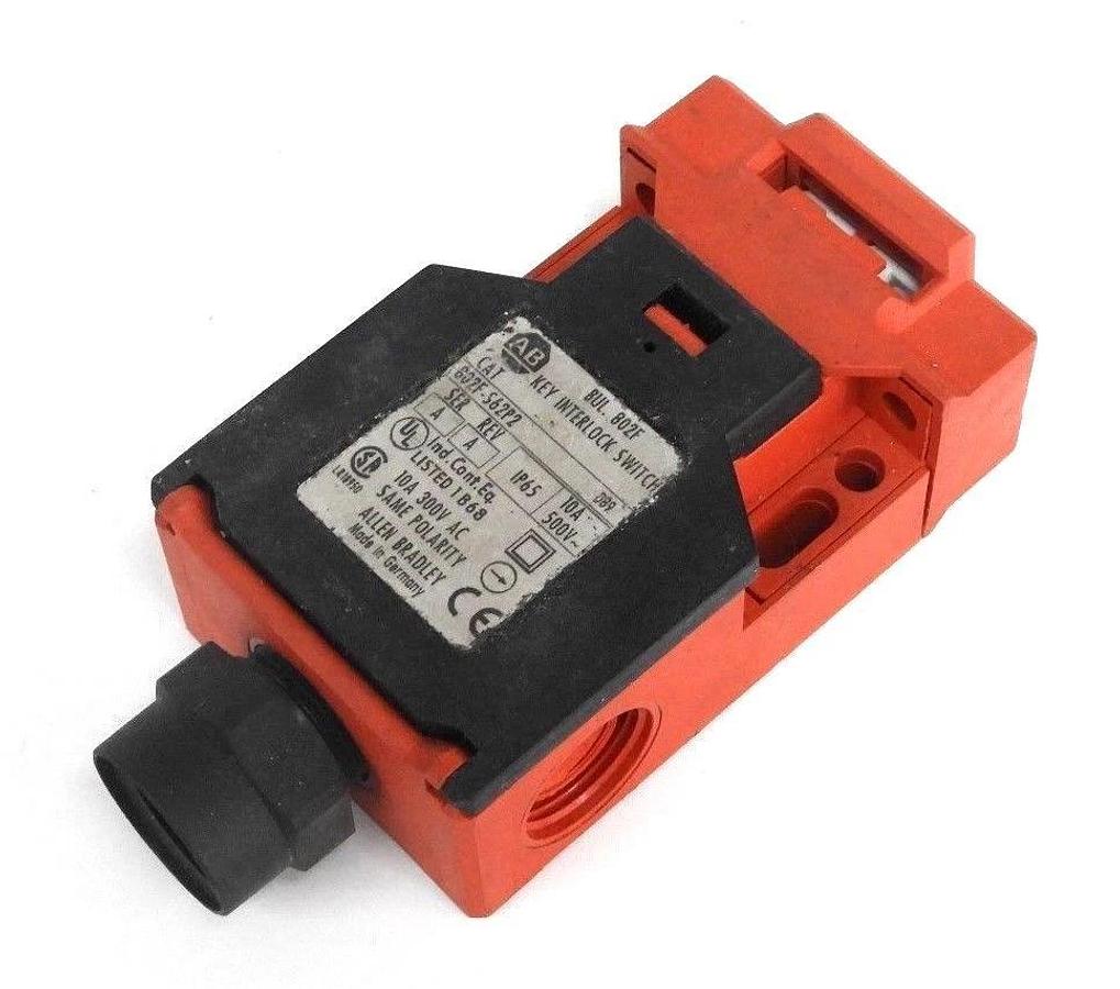 Used ALLEN BRADLEY 802F-S62P2 KEY INTERLOCK SWITCH SER A, REV A, 10A, 500V, 802FS62P2