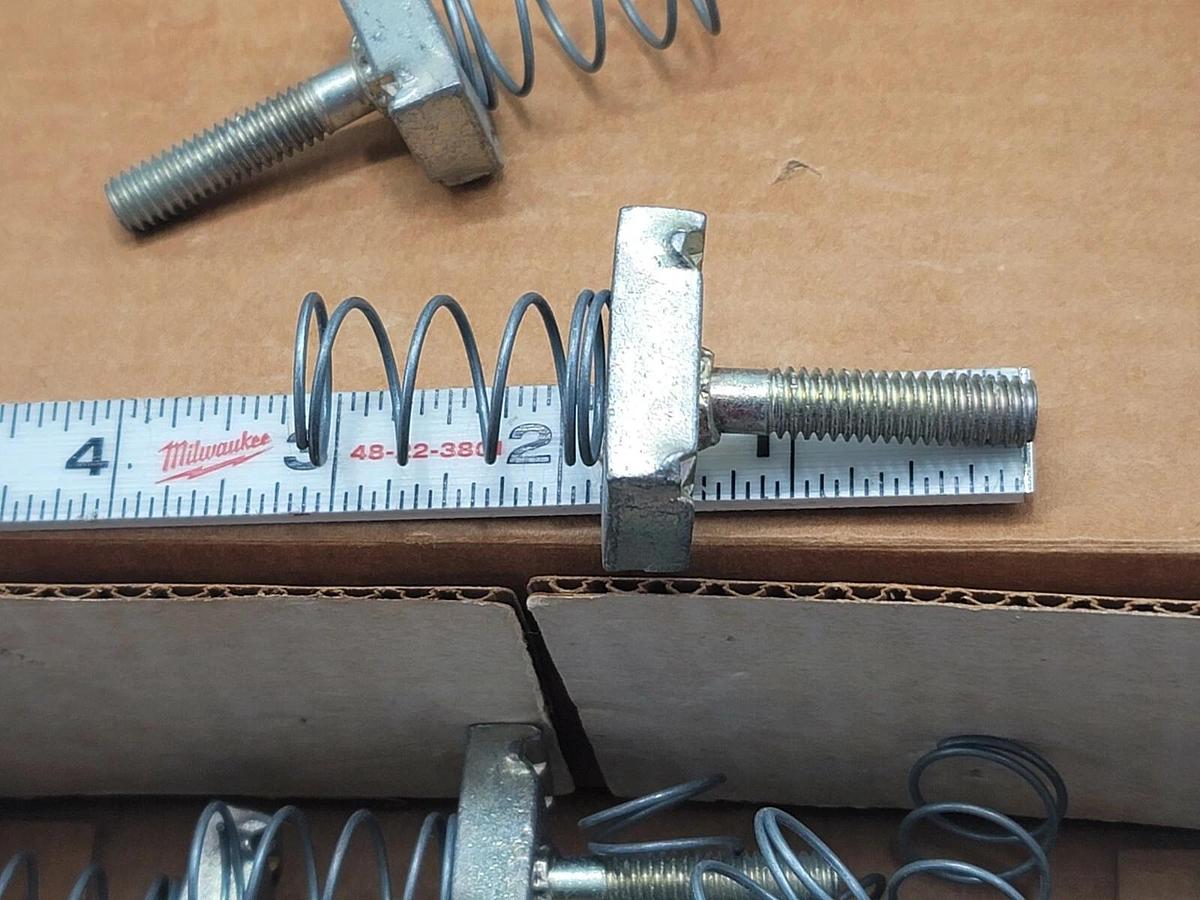 BOX OF 22 NEW UNISTRUT N2379-3 FINSH EG STUDS 5/16''-18X1-3/8''