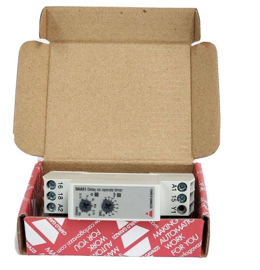 Used NIB CARLO GAVAZZI DAA51CM24 TIME DELAY RELAY