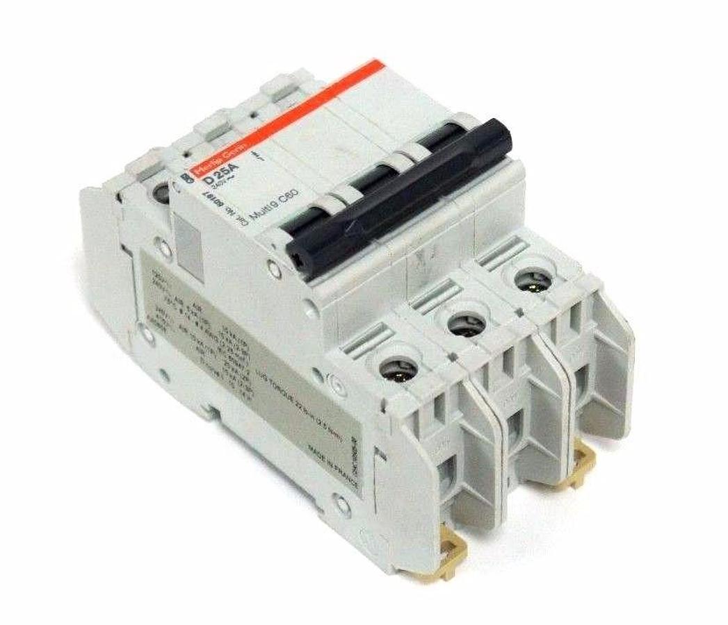 Used LOT OF 2 MERLIN GERIN 60197 MULTI 9 C60 D 25A CIRCUIT BREAKERS D25A