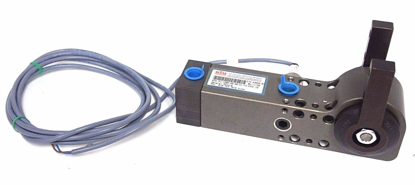 Used NEW BTM PC-1500-S0-90-D1-P3-EP4F-DC SENSOR CLAMP DES BALLUFF 516-542-BO-H
