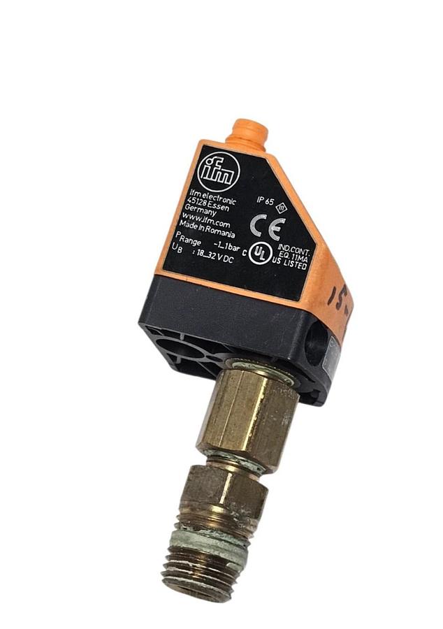 Used IFM PQ7809 PRESSURE SENSOR 18 TO 32V DC 4-DIGIT DISPLAY