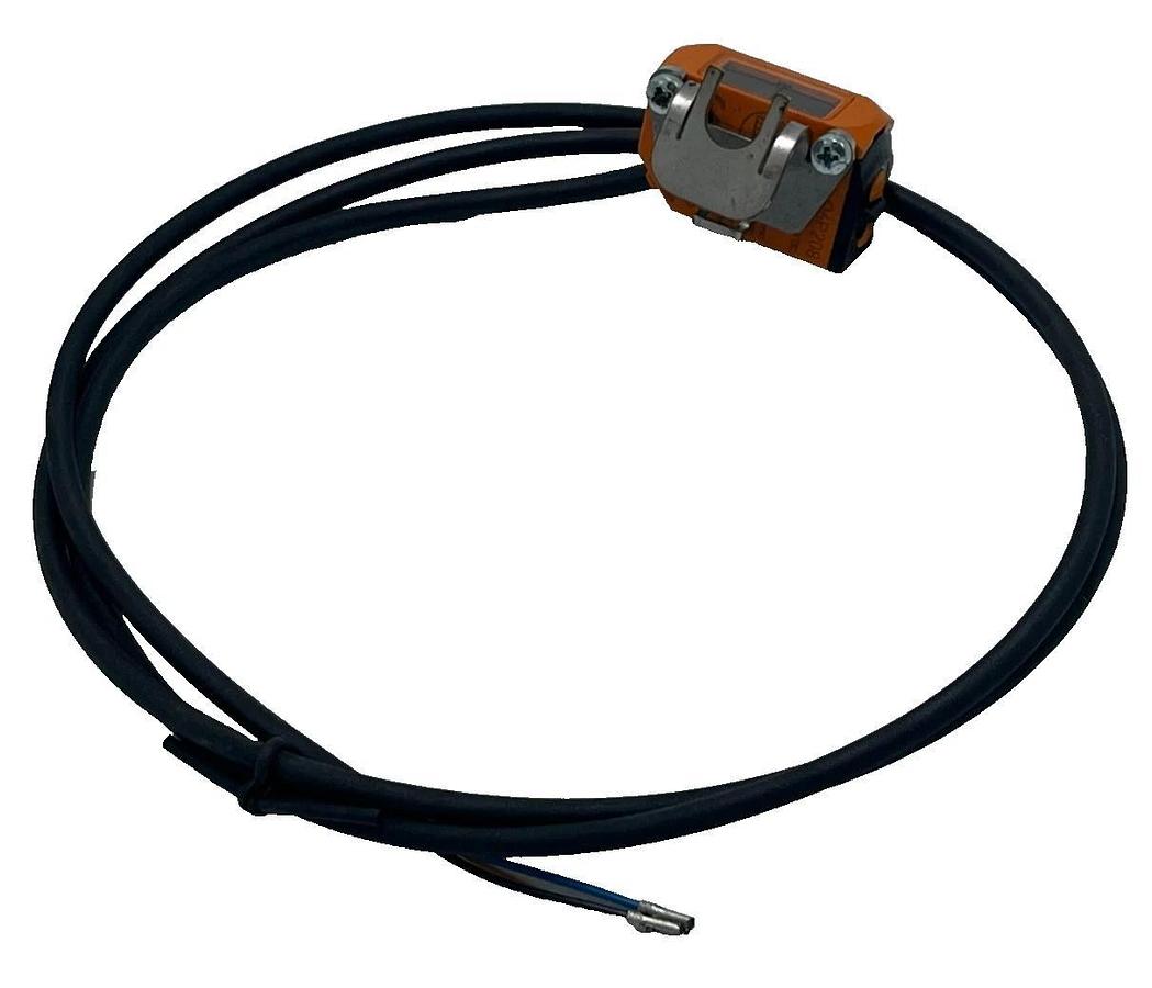 IFM EFECTOR O6P208 PHOTOELECTRIC SENSOR O6P-FPKG/1M/PH-O6P208 WITH BRACKET