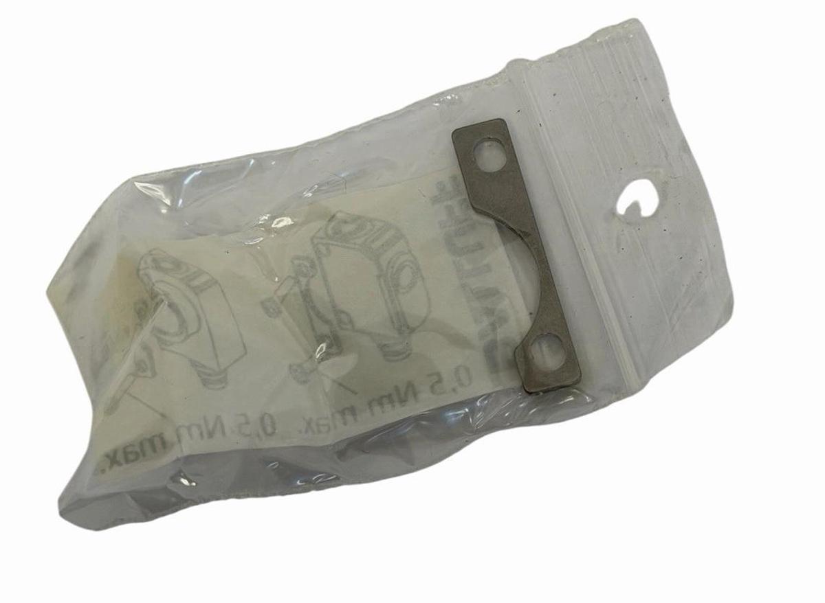 NEW BALLUFF BUS R06K1-XA-02/015-S75G ULTRASONIC SENSOR (BUS004K)