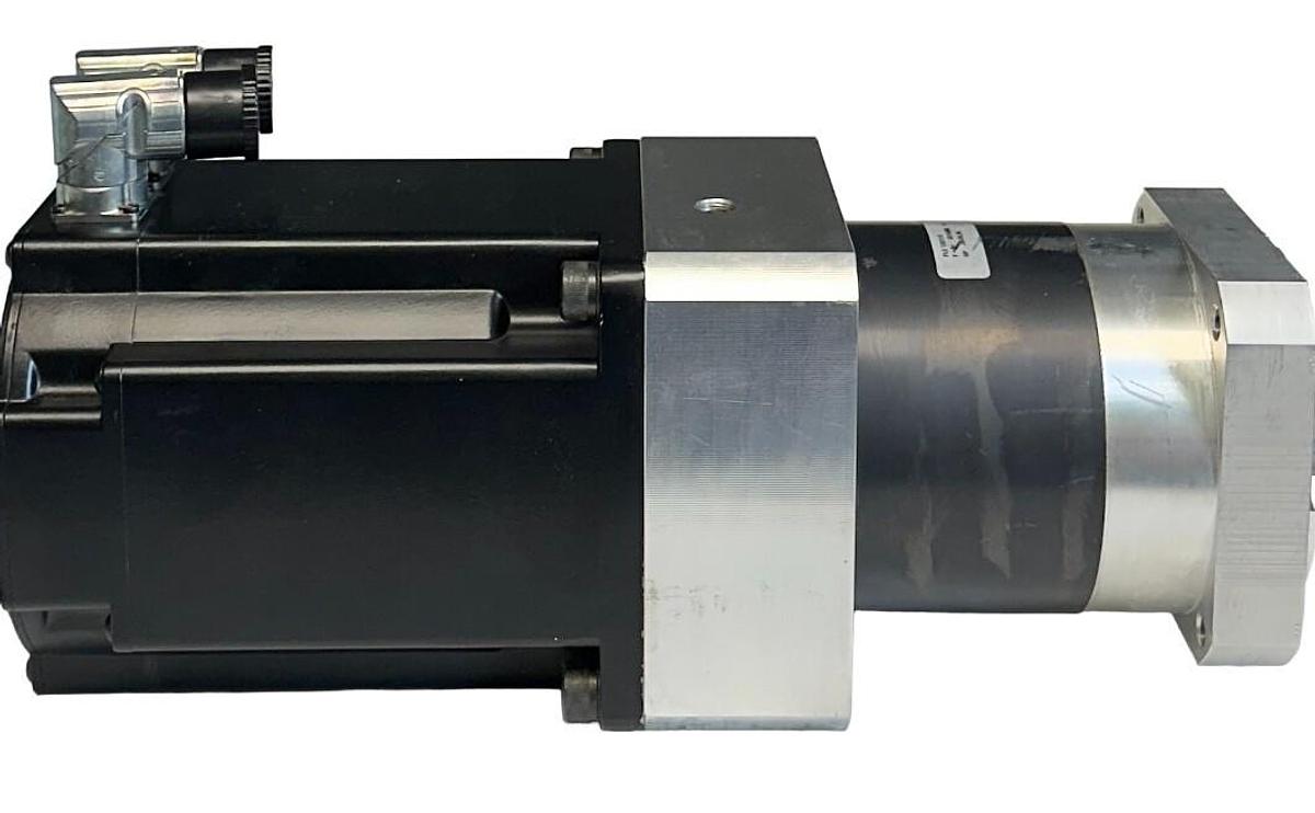 Used NEW DANAHER AKM63K-GNCNR-00 SERVO MOTOR 4.4kW 16.8Nm W/ PLE 120/115 GEARBOX NSNP