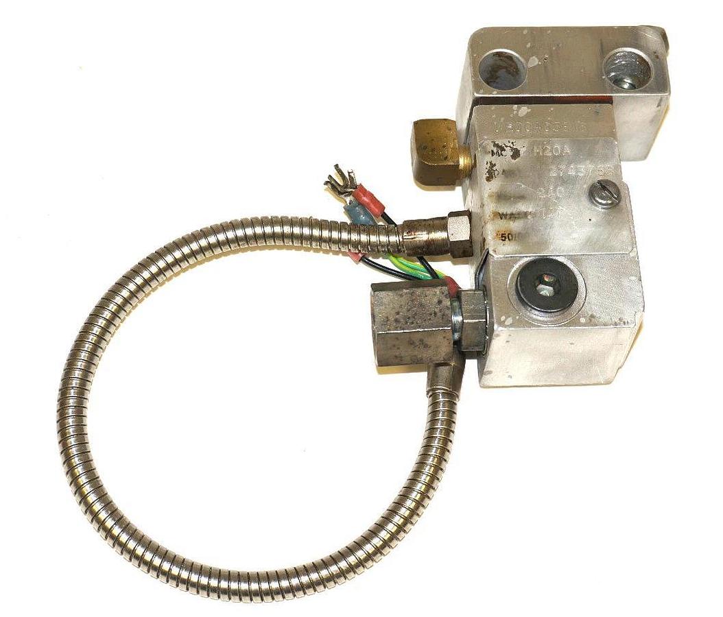 Used NORDSON 274373B APPLICATOR HEAD MODEL H20A, 240V 147W 50/60W, 274373