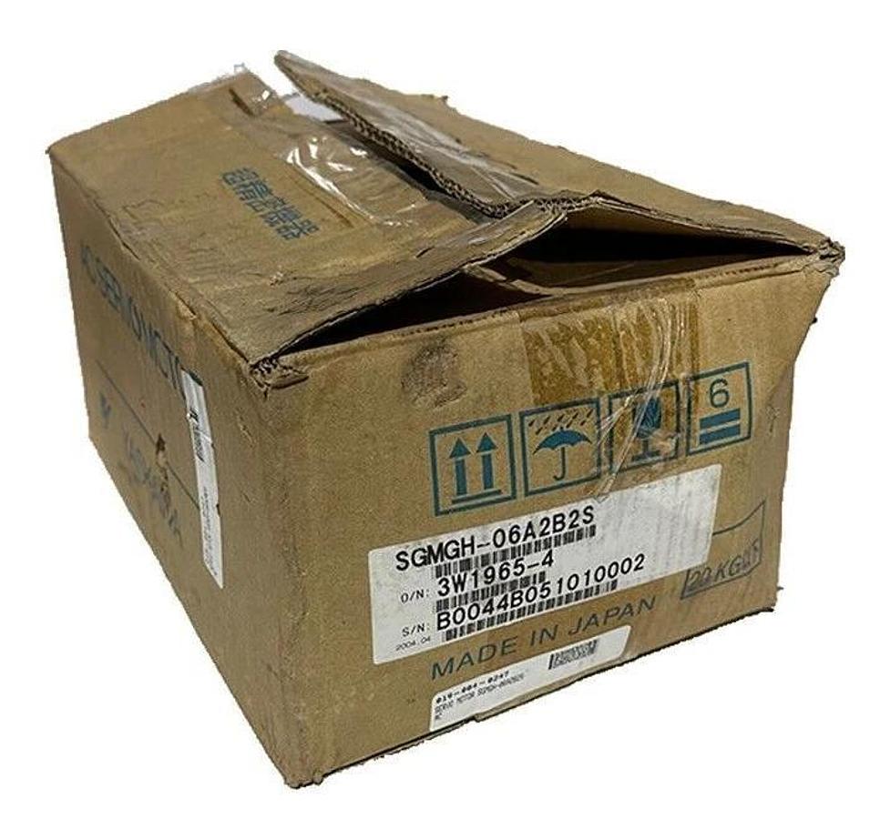 Used NEW YASKAWA SGMGH-06A2B2S / SGMGH06A2B2S AC SERVO MOTOR 5.68Nm 5.7A UTSAH-B17BB