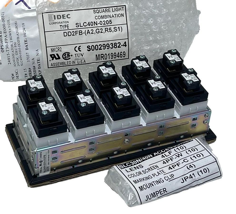IDEC SLC40N-0205-DD2FB Panel Mount Annunciator Pilot Light Matrix - 24V AC/DC