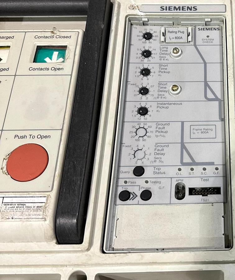 Used SIEMENS SBS0808F SBS 800 CIRCUIT BREAKER 800A 3P 600VAC W/ 600A TRIP UNIT