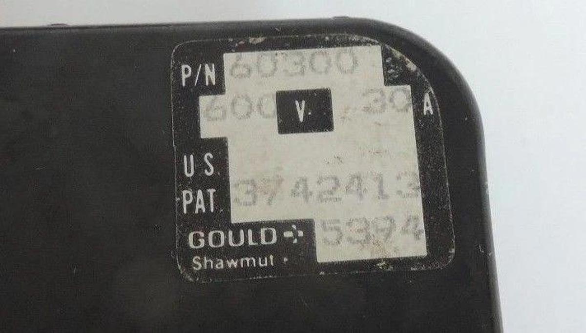 Used LOT OF 7 GOULD SHAWMUT 60300 FUSE HOLDERS 30 AMP 1 POLE 600 VOLT HK CLASS