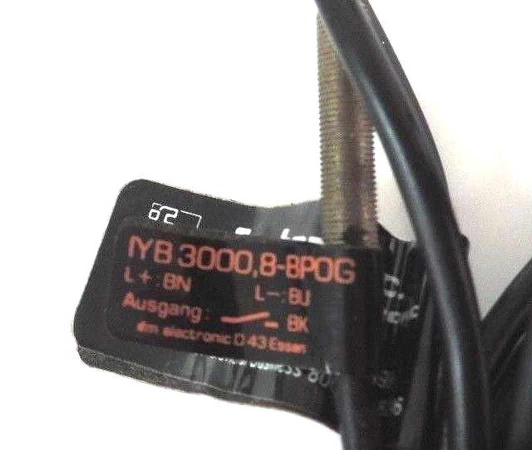 Used NEW IFM EFECTOR IYB 3000,8-BP0G PROXIMITY SWITCH 10-30VDC, IYB-30008-BPOG