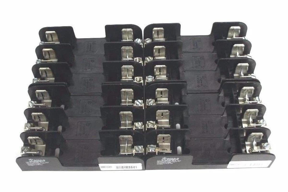 Used LOT OF 4 GOULD SHAWMUT 60658R FUSE BLOCKS 60AMP, 600V