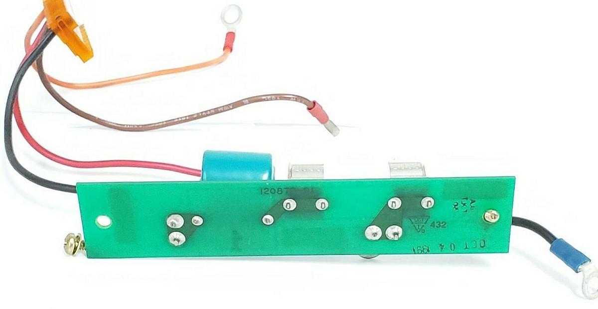 Used ALLEN BRADLEY 120880 FUSE BOARD REV. 02 KIT #: 120881, 120879-01 W/ SCREWS
