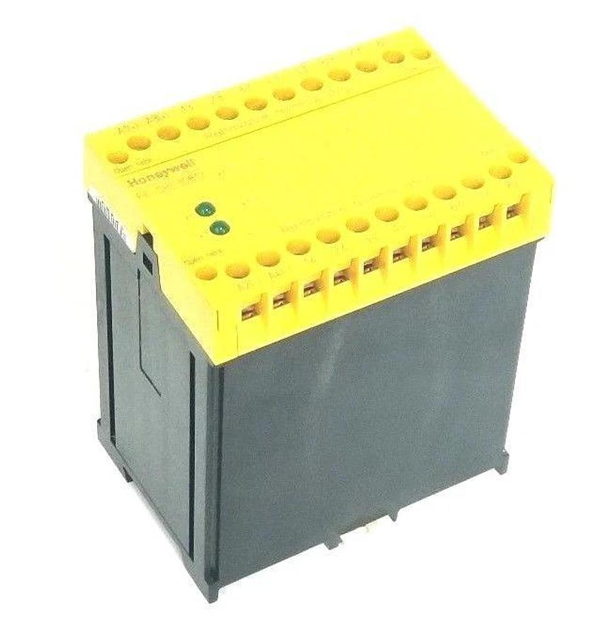 Used HONEYWELL FF-SRE30812 EXTENSION MODULE FFSRE30812
