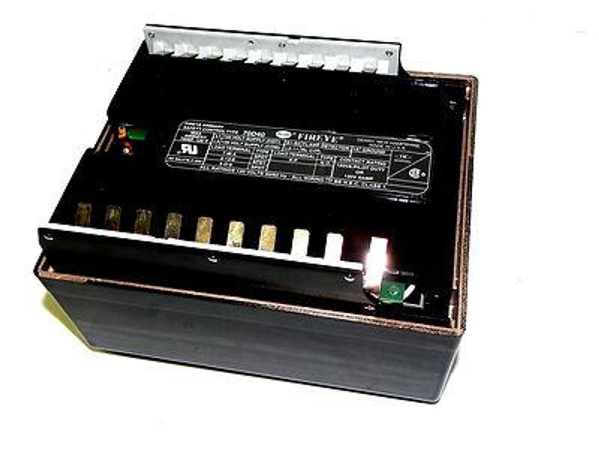 Used FIREYE 70D40 SOLID STATE BURNER MANAGEMENT CONTROL USED
