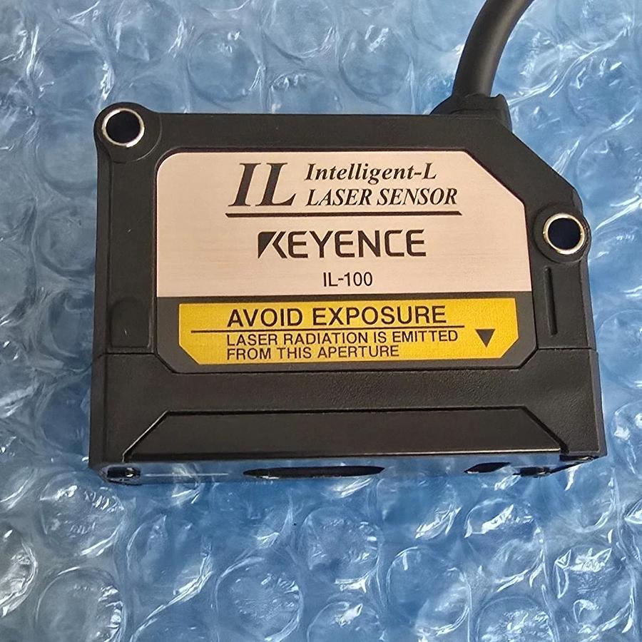 Keyence IL-100 CMOS Multi-Function Analog Laser Distance Sensor Head IL100 NSMP