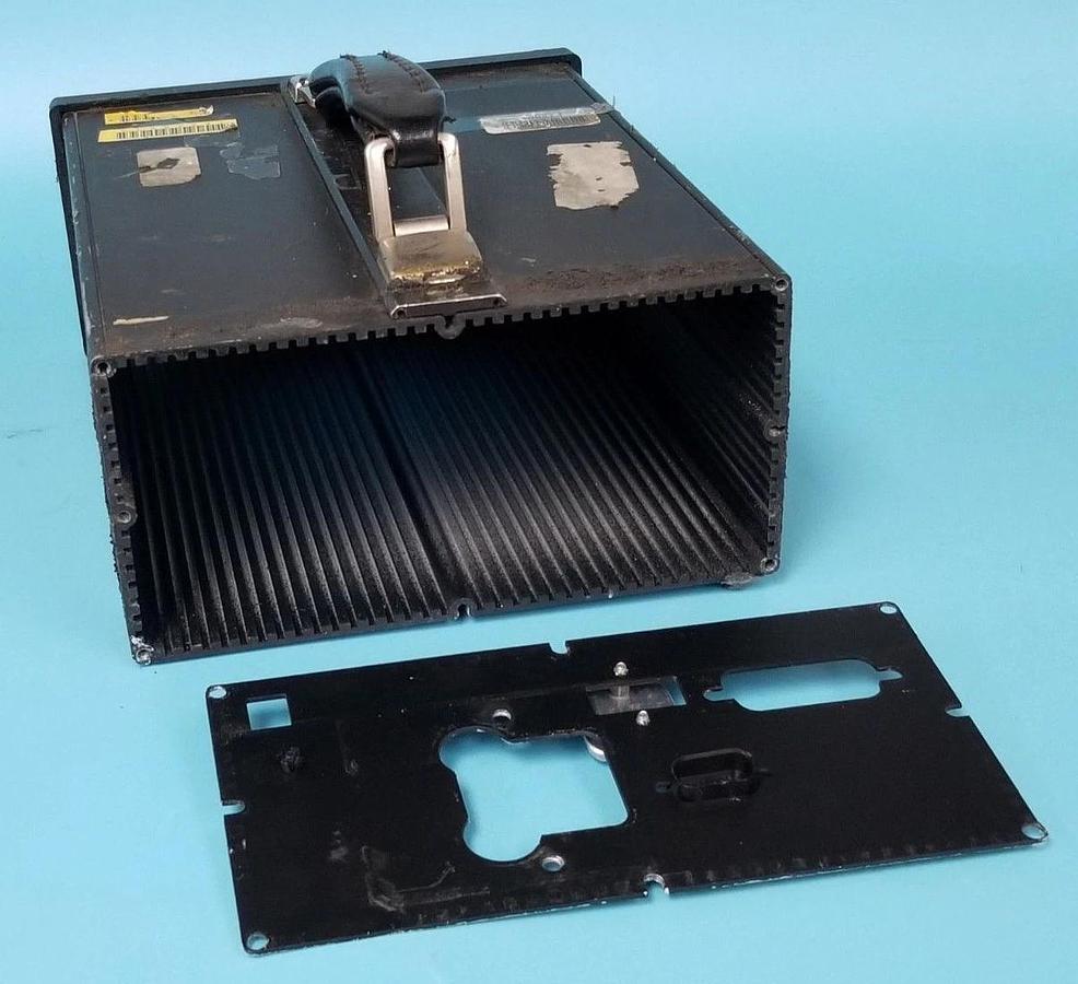 Used MENSOR CORP. MODEL: 15000 DIGITAL PRESSURE GAUGE (HOUSING ONLY) 9401