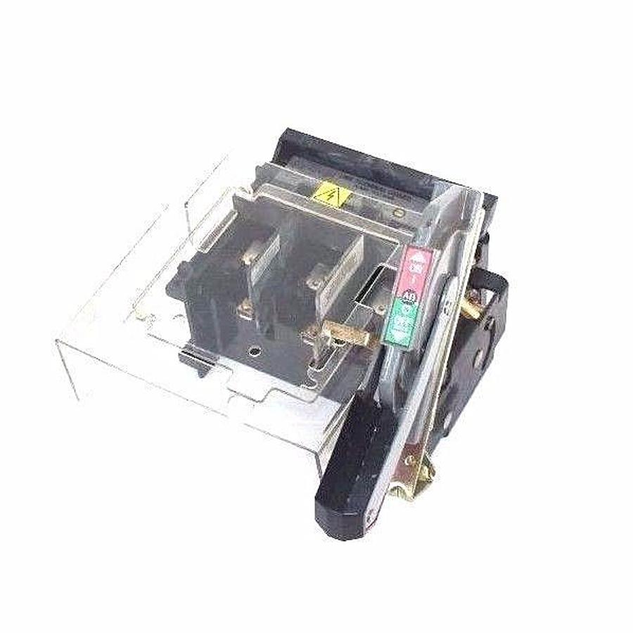 Used ALLEN BRADLEY 1494V-DS30 LINE TERMINAL GUARD RIGHT HAND SER. A W/ ON/OFF SWITCH